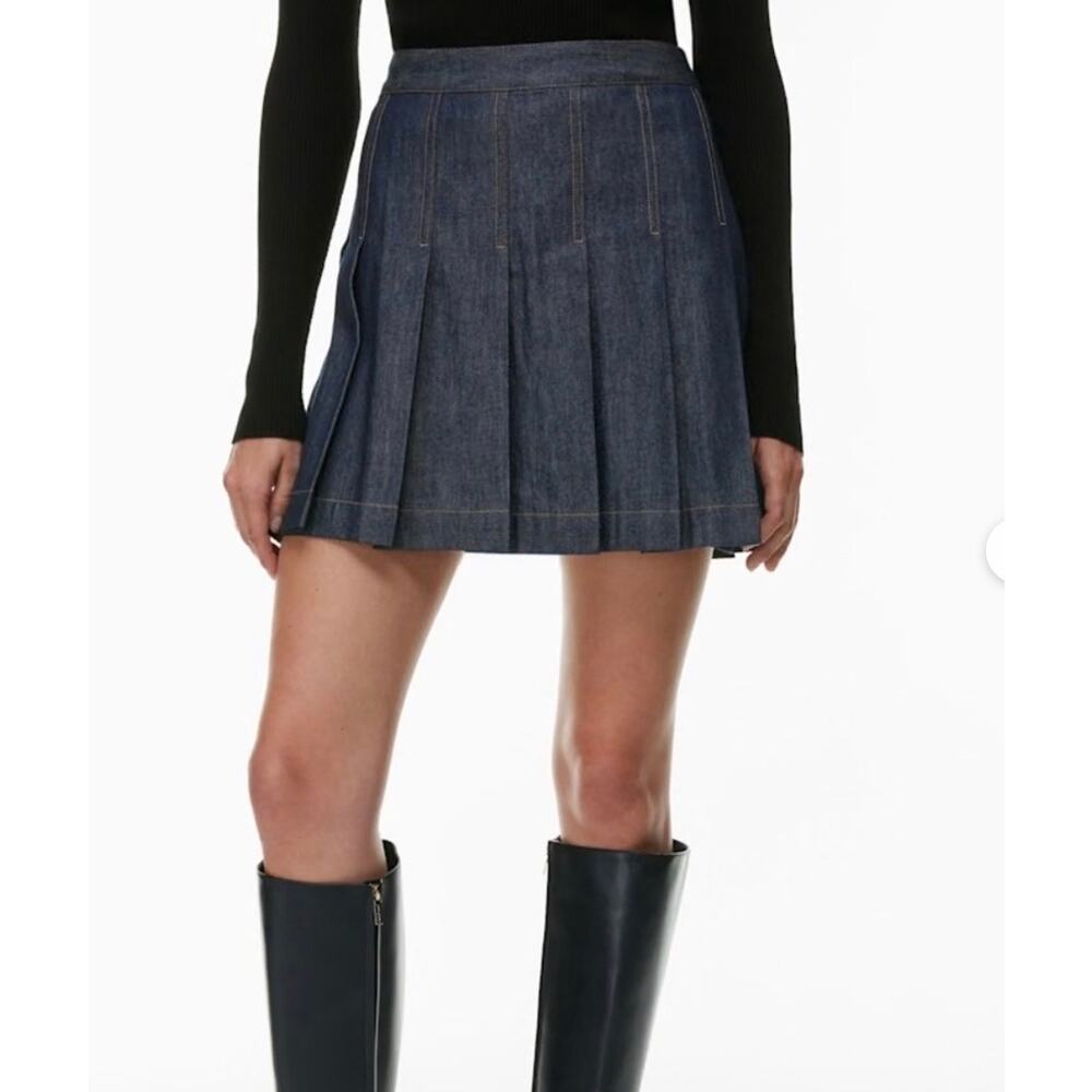 Aritzia Babaton Perspective Denim Pleated Mini Skirt Deep Sumi Blue Size 00